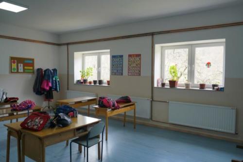 Rénovation des écoles serbes